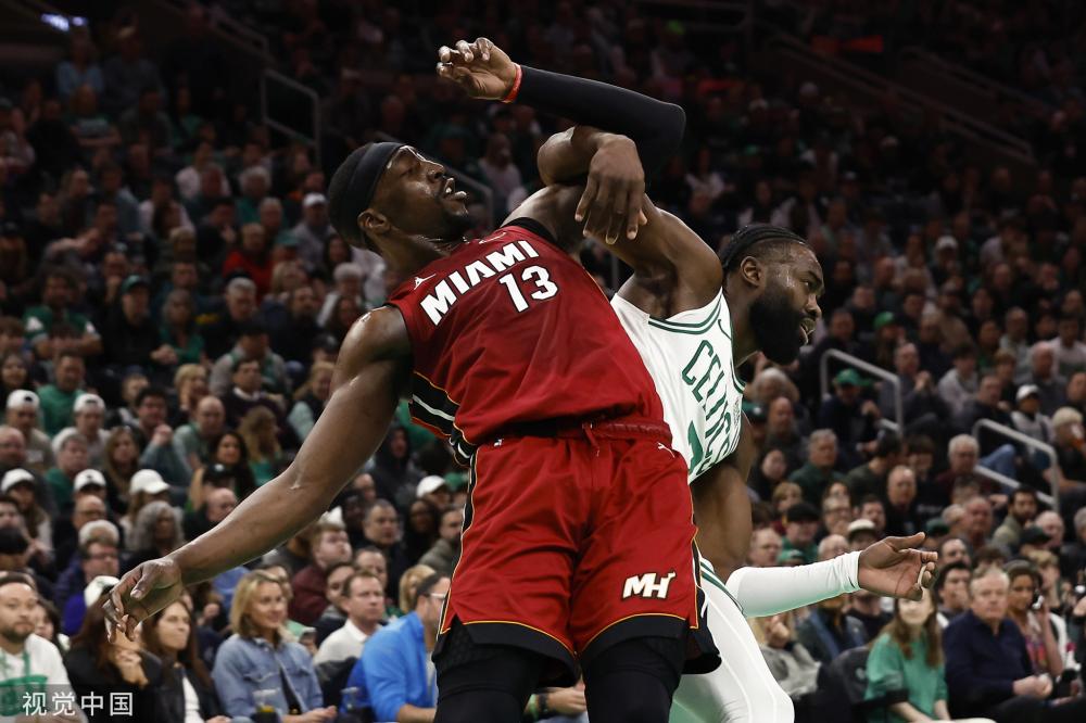 借助角球机 借助角球机