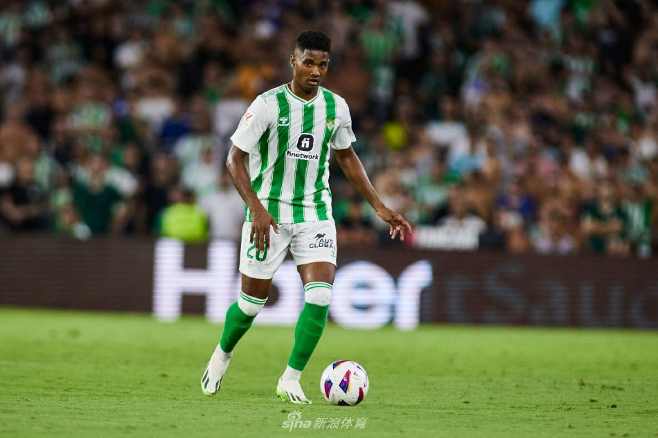 他不仅具备 他不仅具备